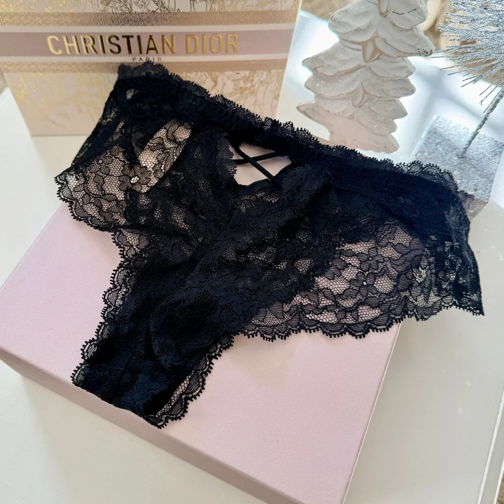 2014 Victoria’s Secret Floral Lace Cheekini See Through Criss Cross Panty Medium